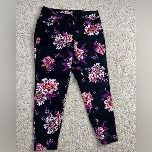Plus Size Black Floral Stretchy Jegging